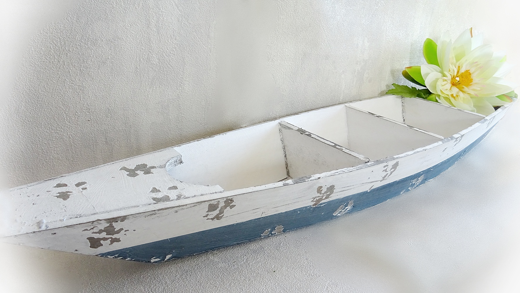 DekoEins® Holz Deko Boot Schiff 65cm maritim blau Dekoration Meer Strand Muschel 